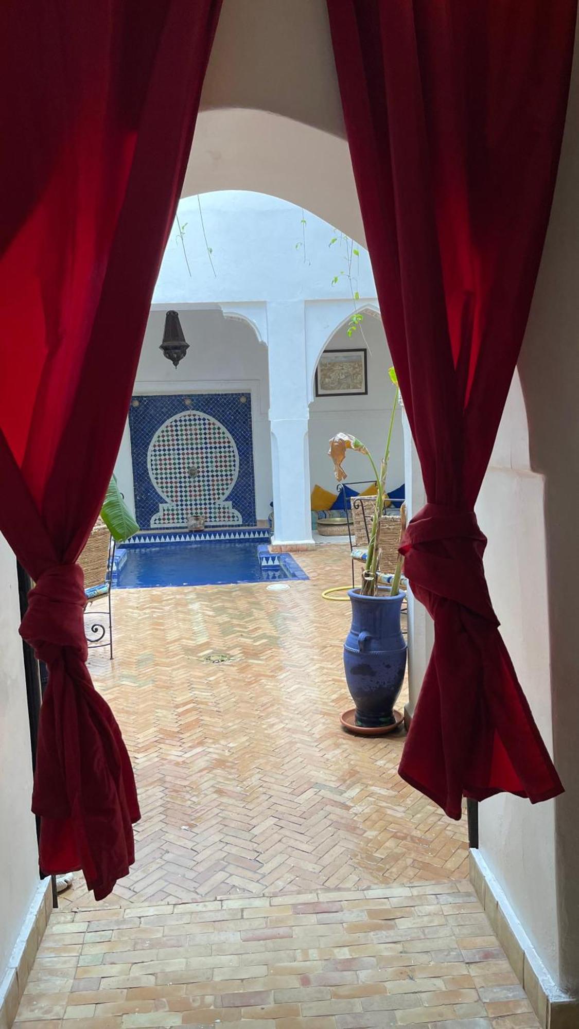 Riad le dromadaire bleu by Weekome Marrakesh Extérieur photo